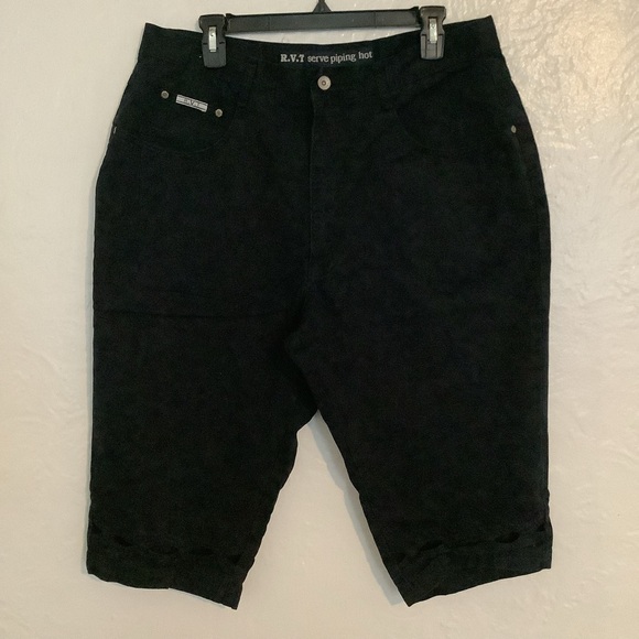 SOLD RVT capris - Picture 2 of 9